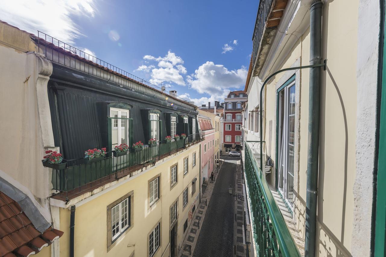 Carmo'S Wonder Apartment Lisbon Exterior photo